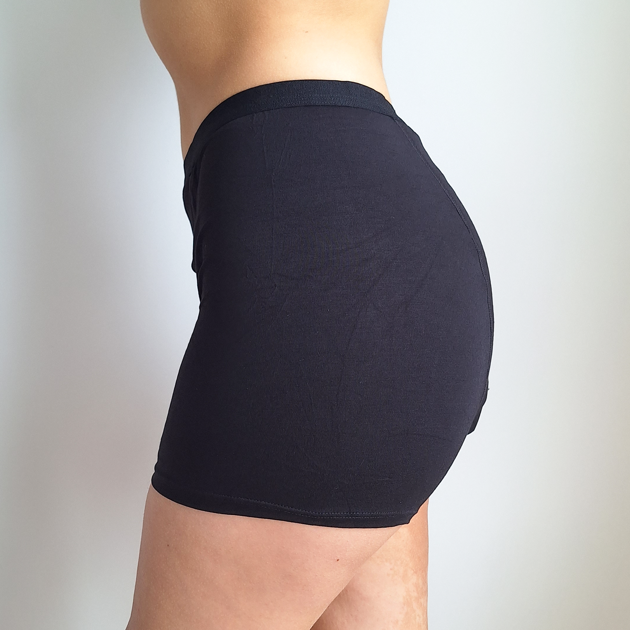 Panty Menstrual Tipo Short - Flujo abundante Tiro alto